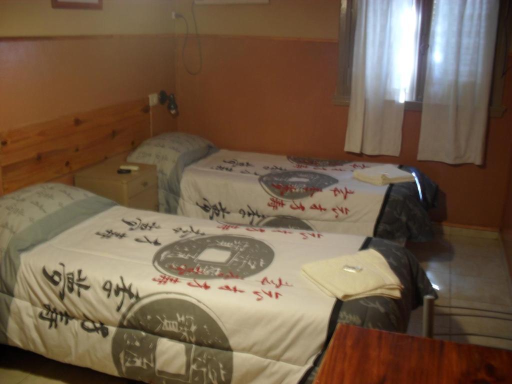 Hotel De La Rue Buenos Aires Bilik gambar